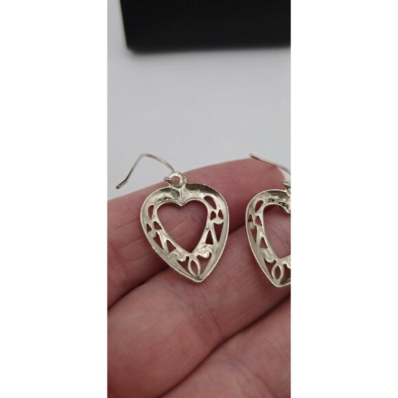 Sterling Silver Cute Heart Earrings A1821 - Picture 3 of 5